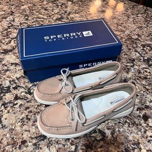 Brand new Sperry boat shoes